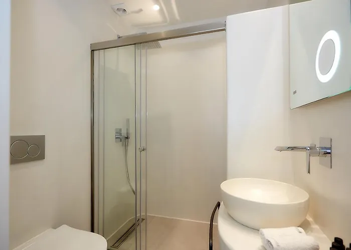 Sunrise Little Chorefton